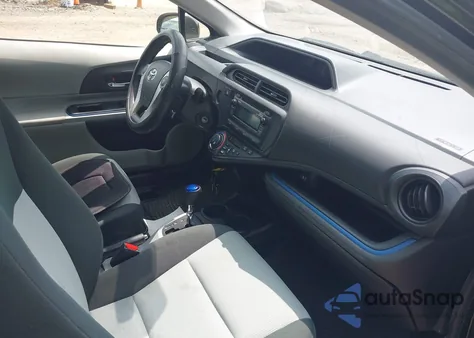 2013 Toyota Prius C Two из США, поврежденный, VIN JTDKDTB3XD1038387